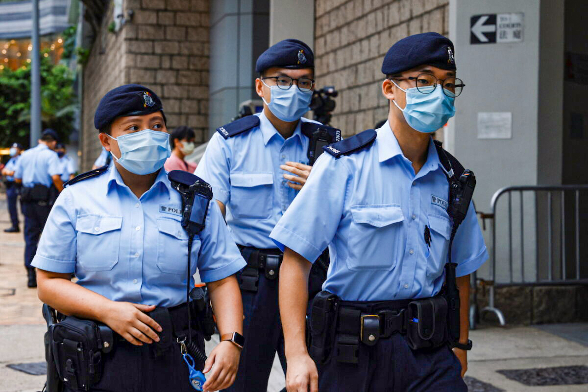 7-Year Residency Requirement Canceled as Thousands of Vacancies in HK Police Remain Unfilled - Vimarsana News