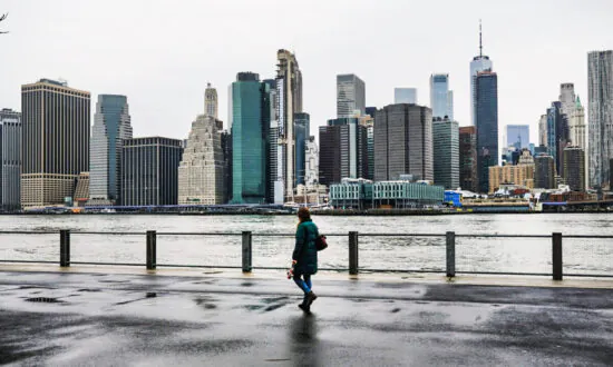 The Big Apple’s Finances Are Rancid, Accounting Group Contends