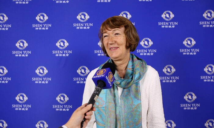 Shen Yun Is ‘Wonderful, Deeply Spiritual,’ Paris Doctor Says
