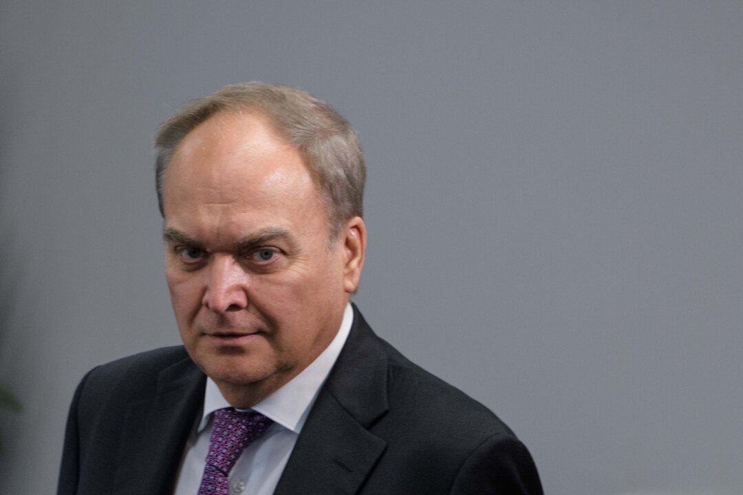 Russian Official Responds to US Senator’s Call to Assassinate Putin