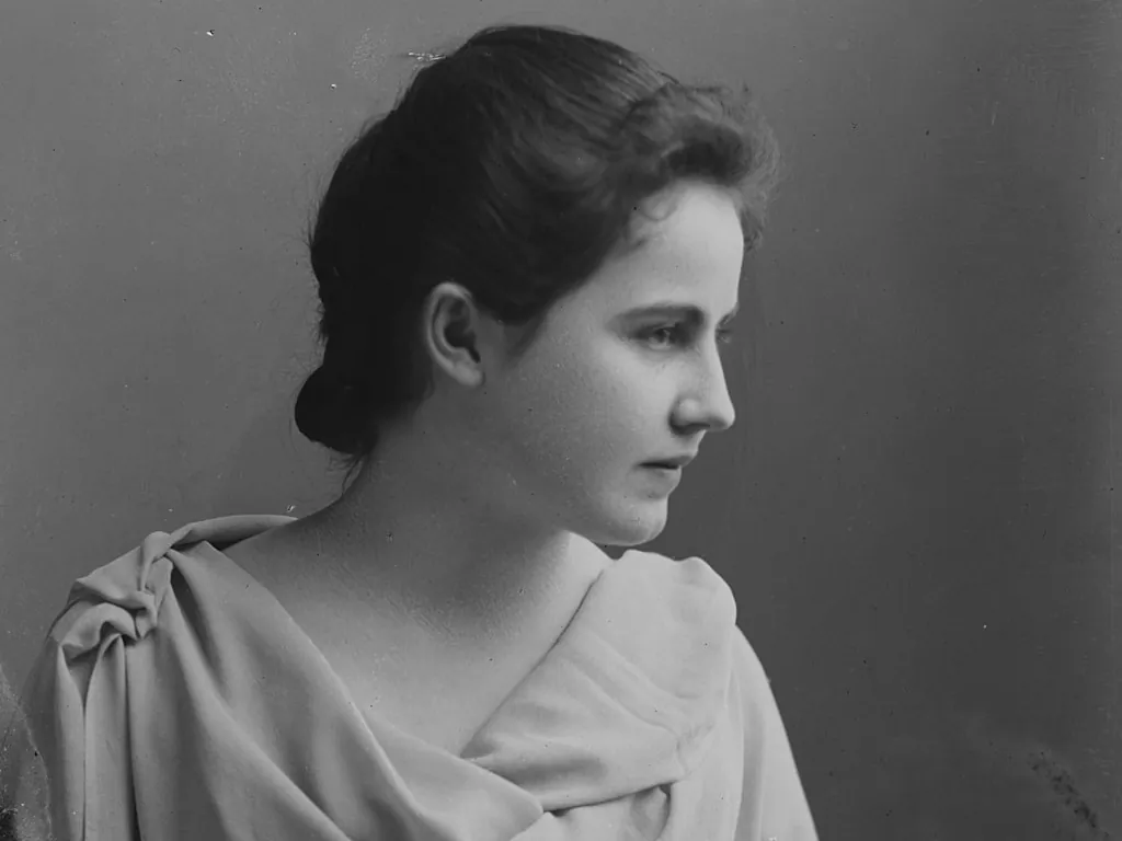 Edith Bolling, the future Mrs. Wilson, in her youth. (Public Domain)