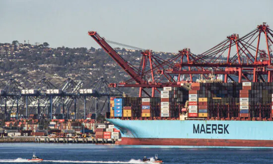 LA Ports See Increase in Wait Times for Cargo Stored at Docks
