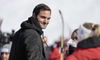 Federer Says His Comeback Will Not Be Before Late Summer