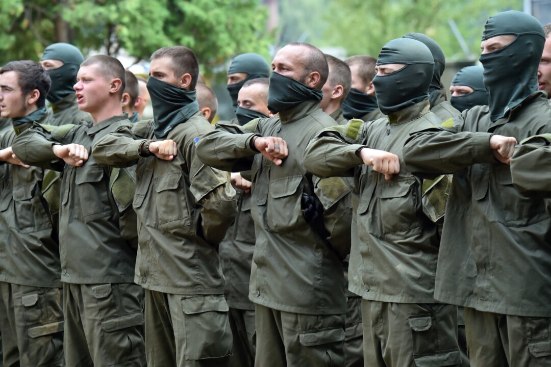 Azov Special Operations Regiment Becomes ‘Separate Assault Brigade ...