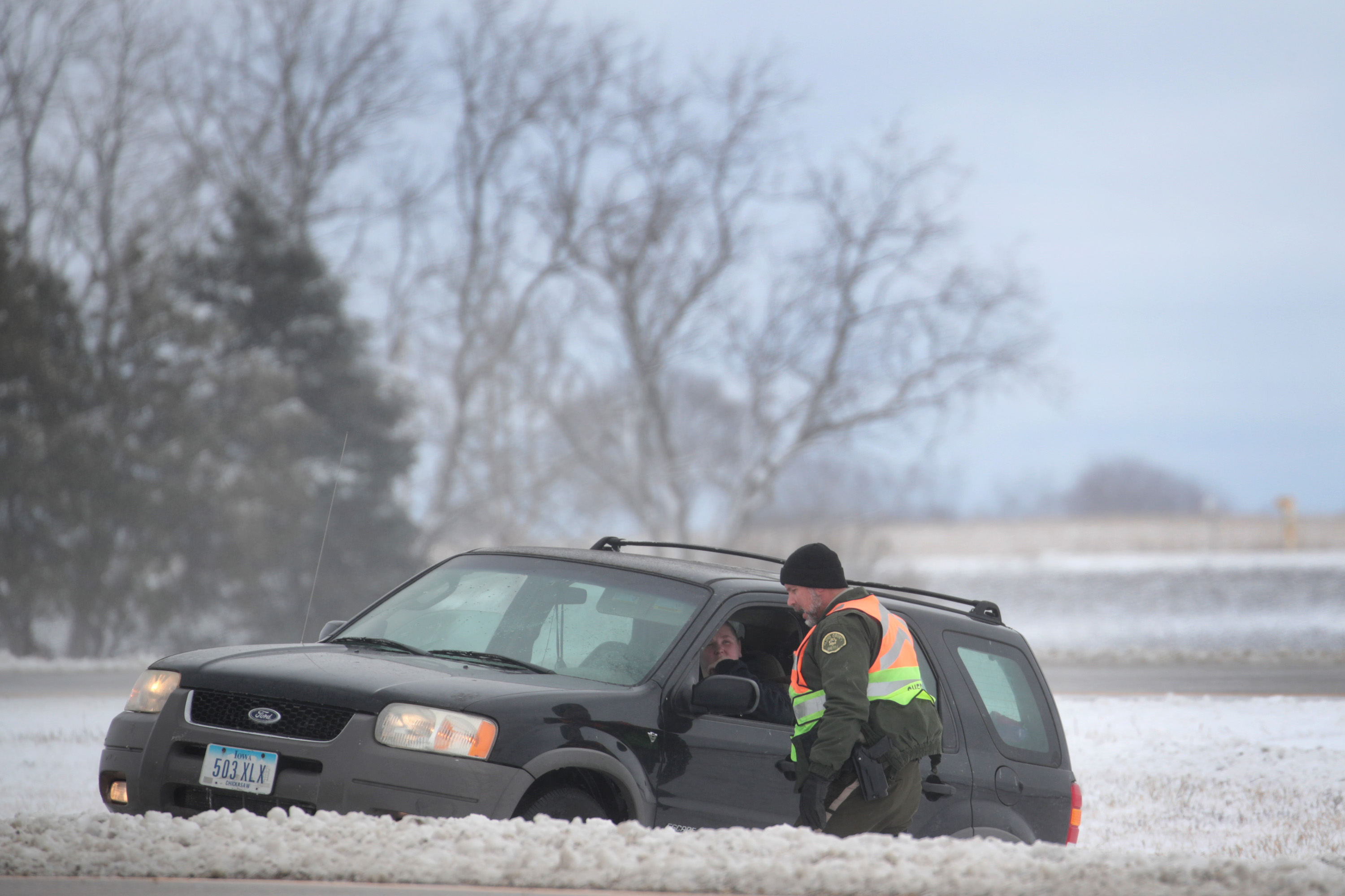 2 People Die as Tornado Moves Through Central Iowa - Vimarsana News