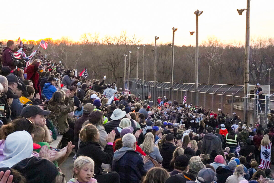 Truck-Led Convoy to Circle Capital Beltway Twice in Protest Against COVID-19 Emergency Powers