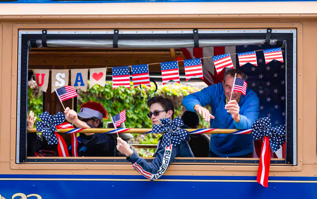 Southern Californians partake in the 55th Annual Patriots Day Parade in Laguna Beach, Calif., on March 5, 2022. (John Fredricks/The Epoch Times)