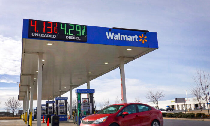 Fuel prices are displayed on a sign at a gas station in Roscoe, Ill., on March 3, 2022. (Scott Olson/Getty Images)