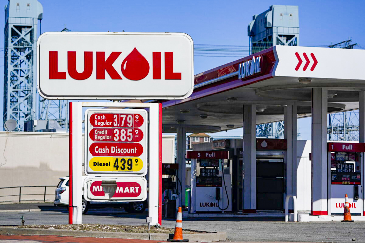 Backlash Against Russian-Branded Gas Stations Hits Americans - Vimarsana News