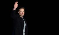 Teen Tracking Elon Musk’s Jet Shares Backup Plan ‘Just In Case’ His Twitter Account ‘Disappears’