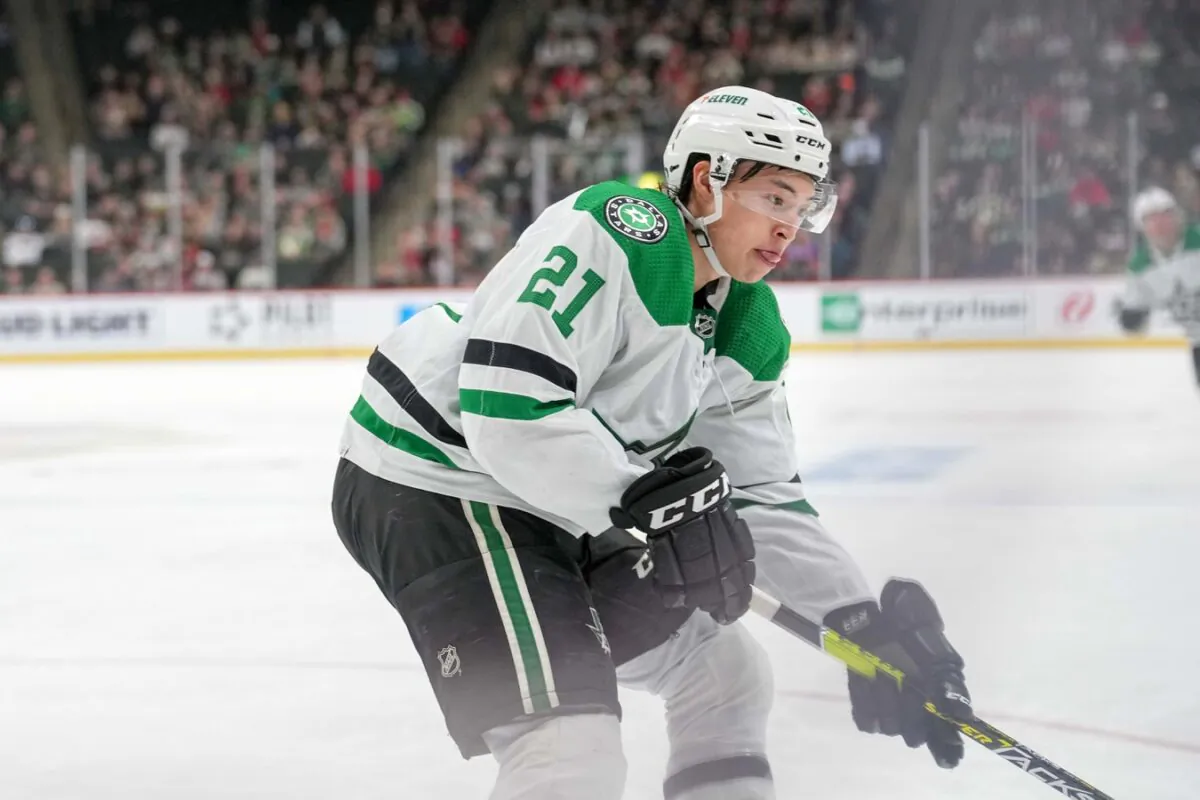 (DO NOT USE) Dallas Stars left wing Jason Robertson (21) skates for the puck against the Minnesota Wild in the third period at Xcel Energy Center in Saint Paul, Minn., on March 6, 2022. (Matt Blewett/USA TODAY Sports via Field Level Media)