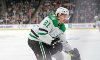 NHL Roundup: Jason Roberton’s Second Straight Hat Trick Boosts Stars