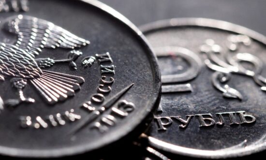 Russian Rouble Reverses Losses, Stocks Up as Markets Eye More Russia-Ukraine Talks