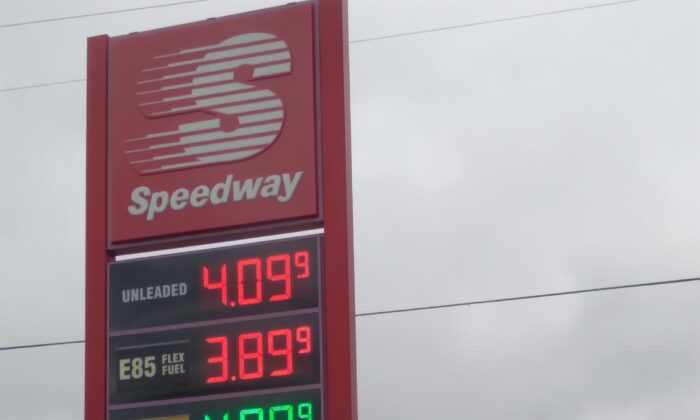 For the first time since 2008, gas prices rose to more than $4 a gallon since 2008. Here, on March 7, gas at a Speedway station in Brookville, Ohio, near Dayton, was $4.09 a gallon. The British Petroleum (BP) station across the street was cheaper at $3.71, but the next day, went up to $4.09 a gallon, too. (Michael Sakal/The Epoch Times) 