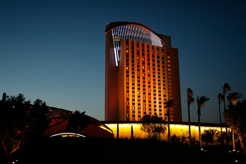 NextImg:Tribes Seek New Lease on Economic Development in 'Indian Country'