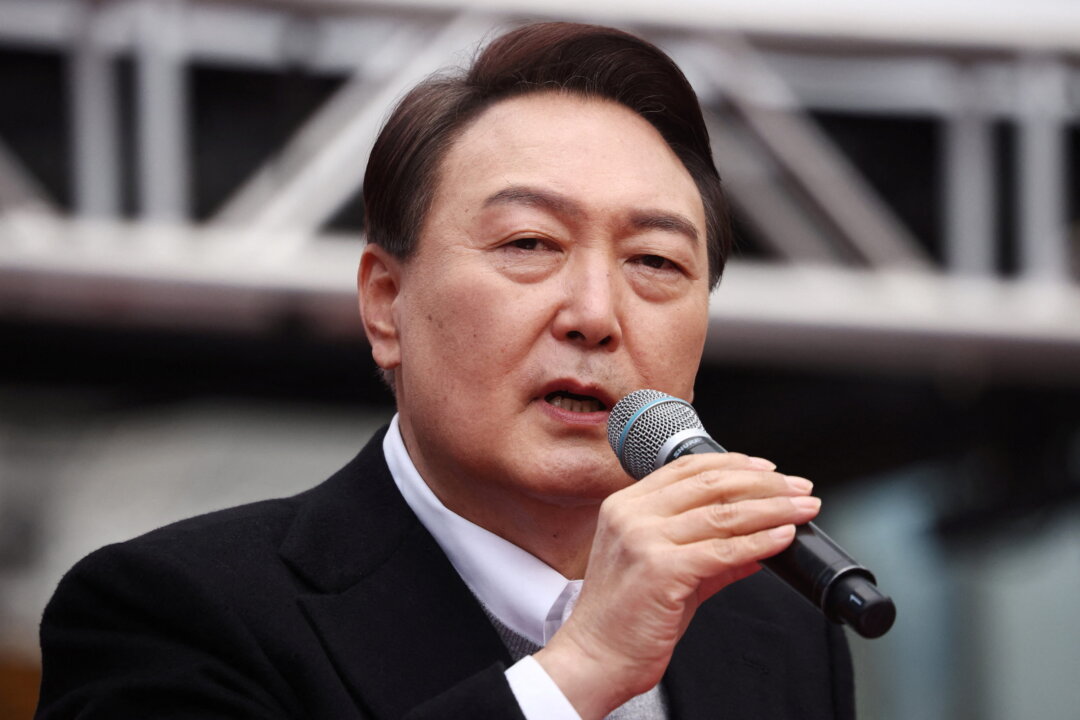 Conservative Ex-Top Prosecutor Elected South Korean President