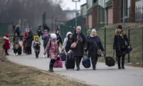 Chinese Students Left Behind in Ukraine Refute Chinese Regime’s Complete Evacuation Claim