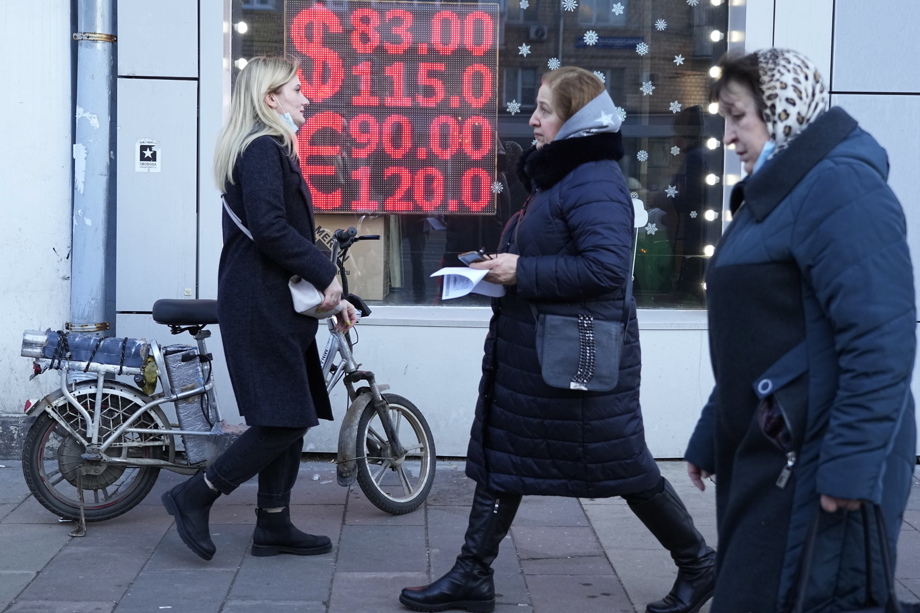 Is US Dollar Under Attack? - Vimarsana News