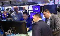 Wall Street Surges on Ukraine Peace Talks, Fed on Tap