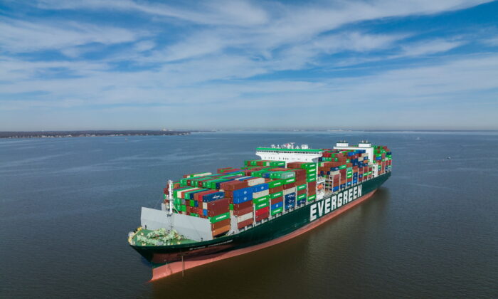 Ever Forward container ship, owned by Evergreen Marine Corp, sits grounded in the Chesapeake Bay off the shore of Maryland, U.S., March 15, 2022. (Julio Cesar Chavez/Reuters)