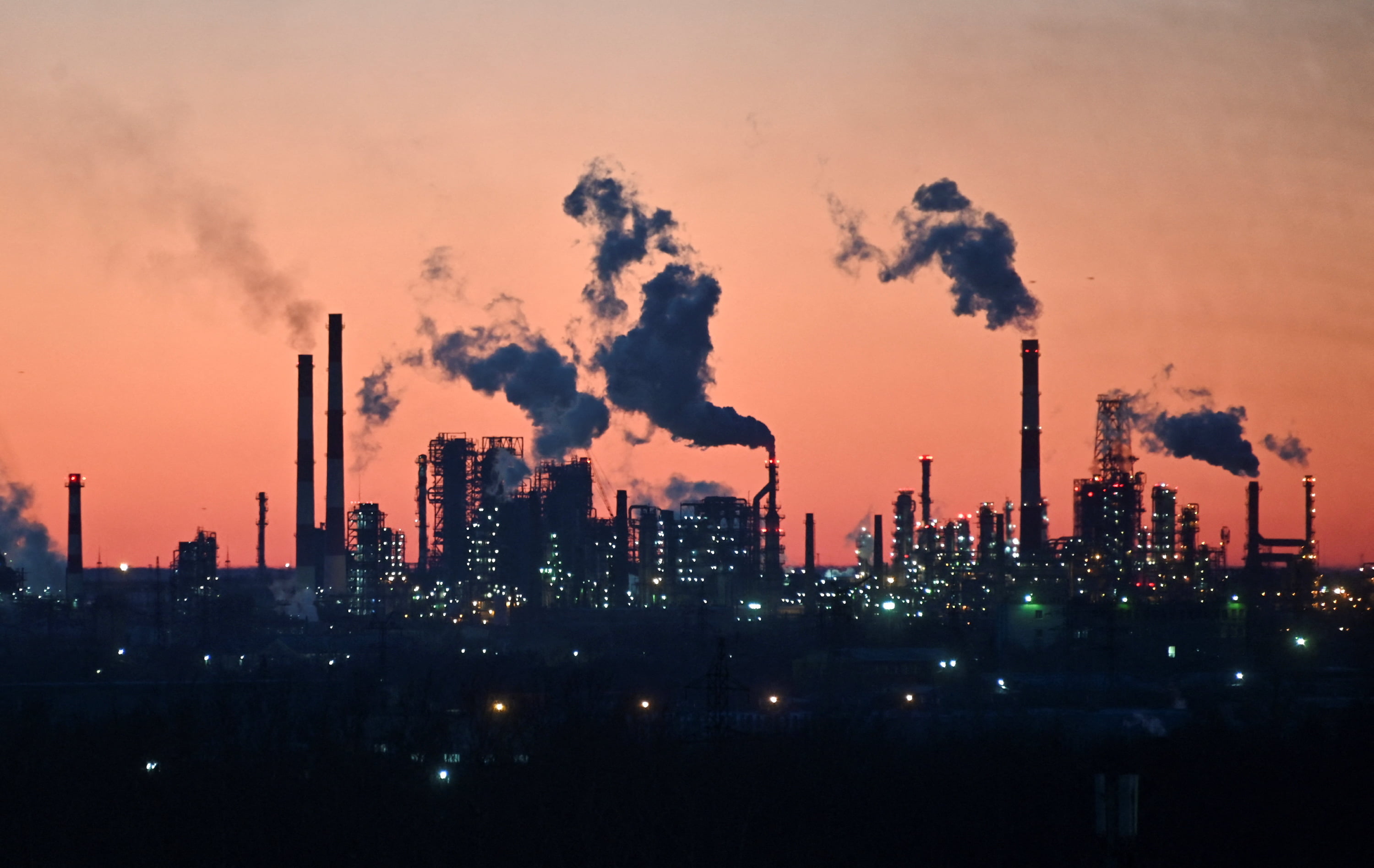 Oil Climbs on Failed Peace Talks, Steadies on Reduced Demand from China - Vimarsana News