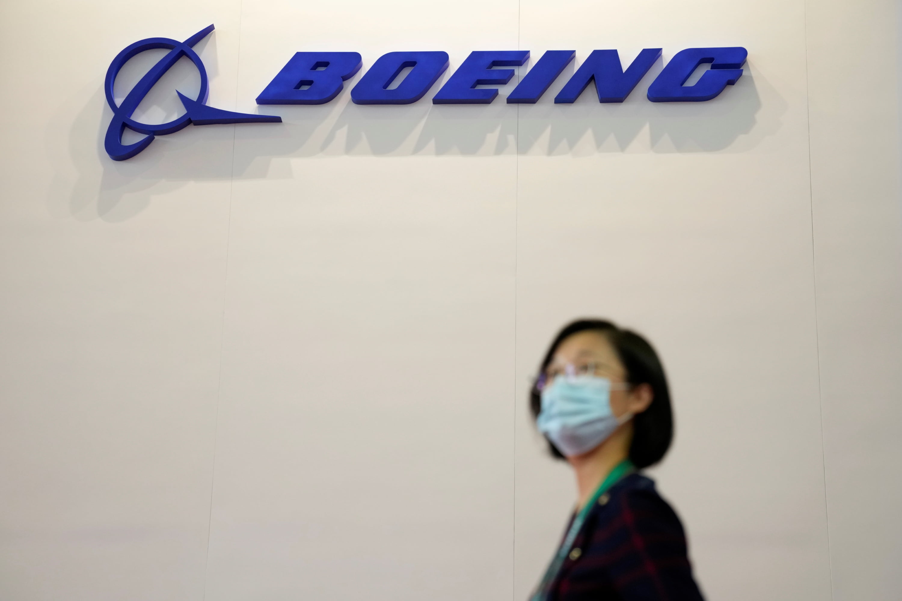 Boeing, Airbus Hit Back Over Criticism of Delivery Delays - Vimarsana News