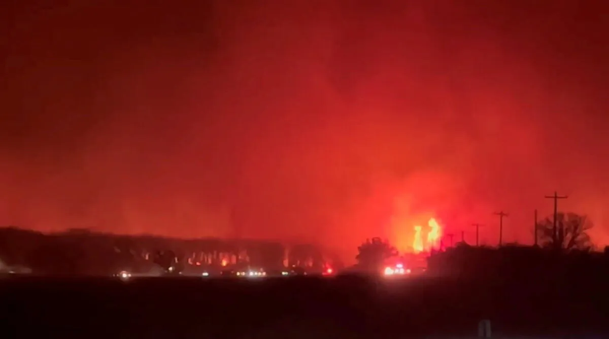 The Eastland Complex wildfire burns near Rising Star, Eastland County, Texas, on March 17, 2022. (@johnnyhaysmd/Twitter/Screenshot via Reuters)