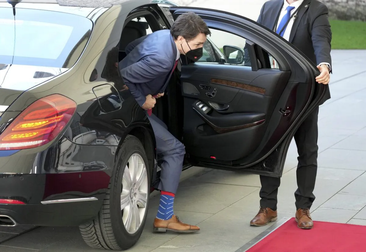 Canadian Prime Minister Justin Trudeau leves his car as he arrives for a meeting with German Chancellor Olaf Scholz at the chancellery in Berlin, Germany, March 9, 2022. (AP/Michael Sohn)