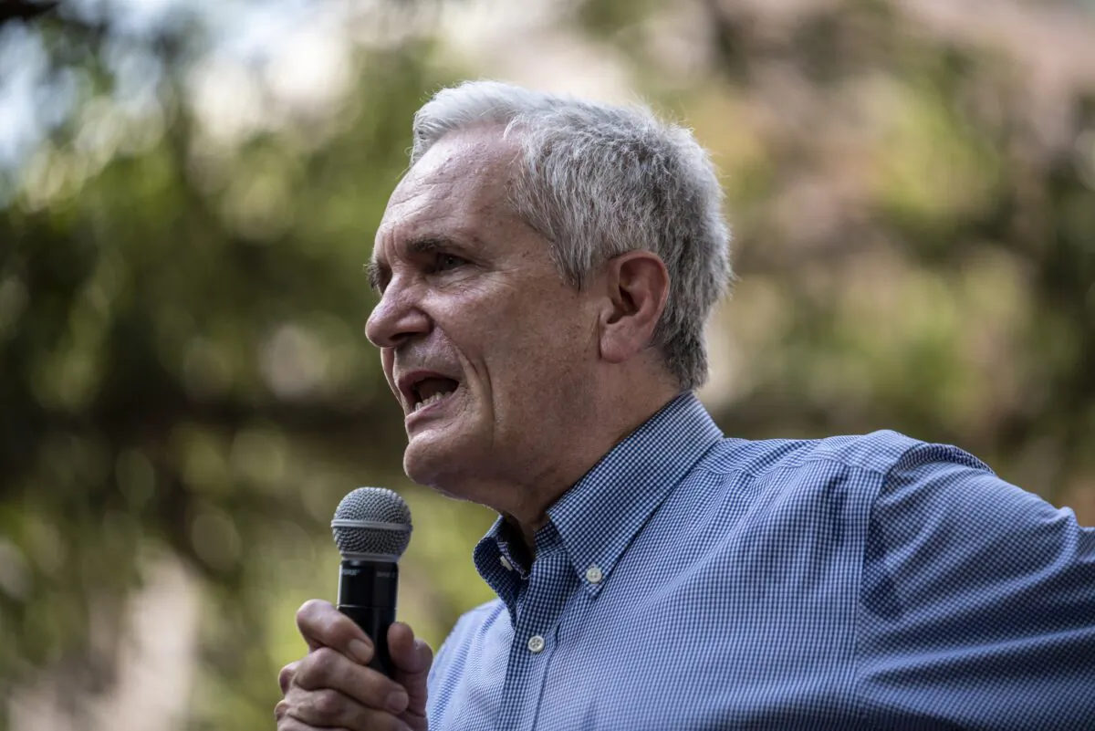 Rep. Lloyd Doggett (D-Texas) speaks in Austin, Texas, in a file image. (Sergio Flores/Getty Images)