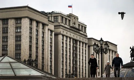 UK Sanctions 386 Russian Parliamentarians for Supporting Ukrainian Separatists