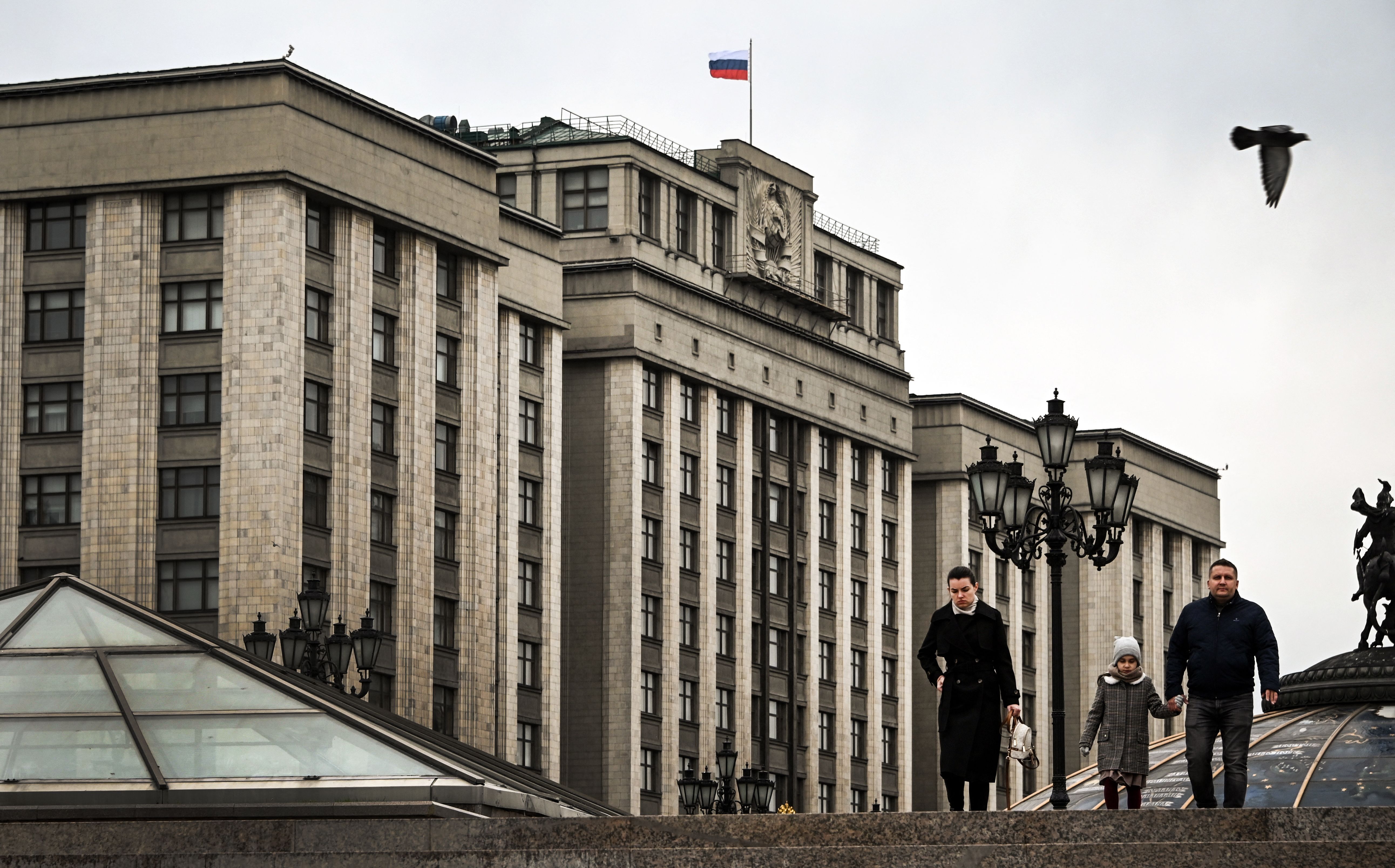 UK Sanctions 386 Russian Parliamentarians for Supporting Ukrainian Separatists - Vimarsana News