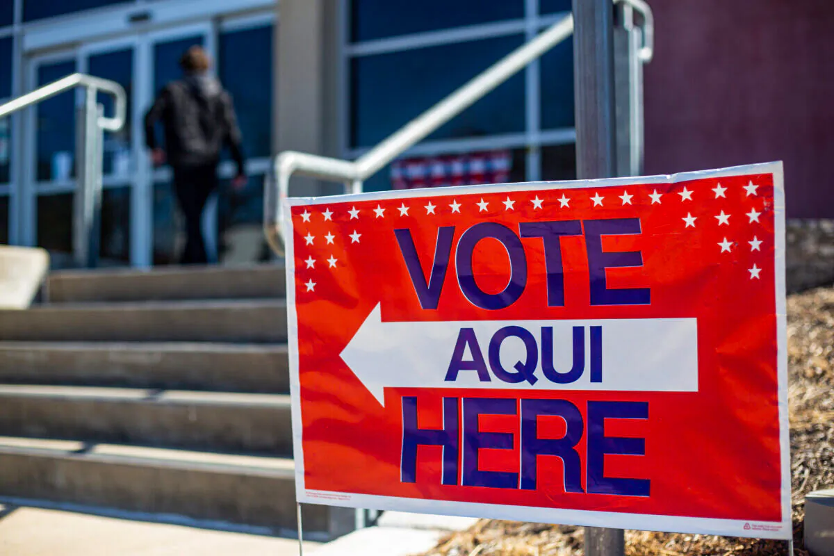 People vote at a library in Austin, Texas, on March 1, 2022. (Montinique Monroe/Getty Images)