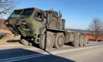 Video Shows US Military Near Ukraine Border