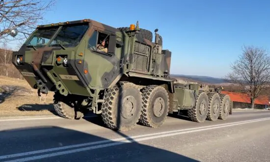 Video Shows US Military Near Ukraine Border