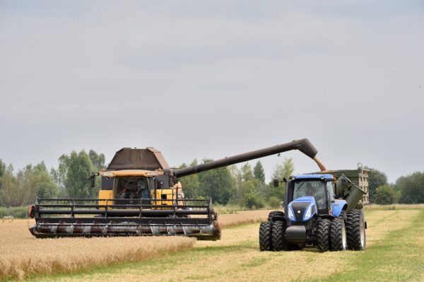 Ukrainian harvester tractor