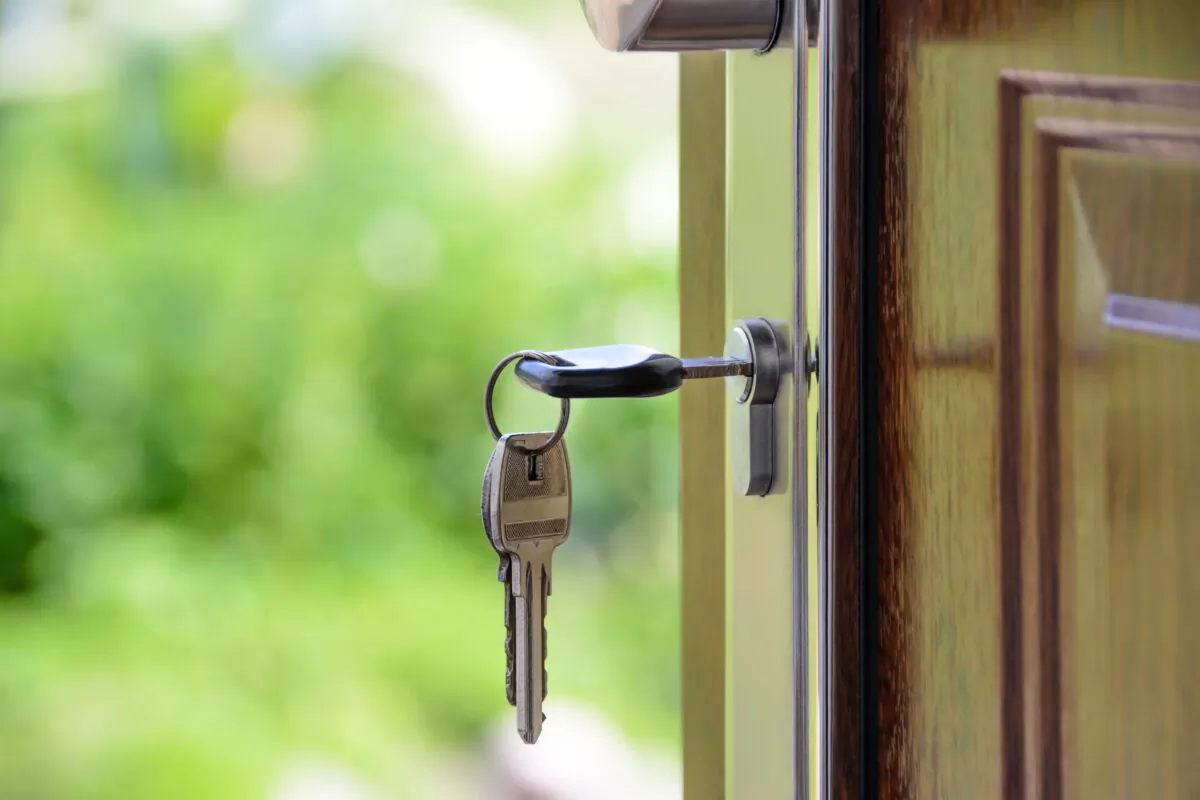A number of property technology companies have sprung up online, adding some new options for the way houses are bought. (PhotoMIX Company/Pexels)