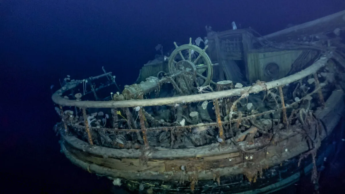 Taffrail and ship’s wheel, aft well deck. (Falklands Maritime Heritage Trust/National Geographic)