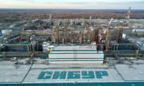 Cut Russia’s Oil Income, but Keep the Pumps Flowing