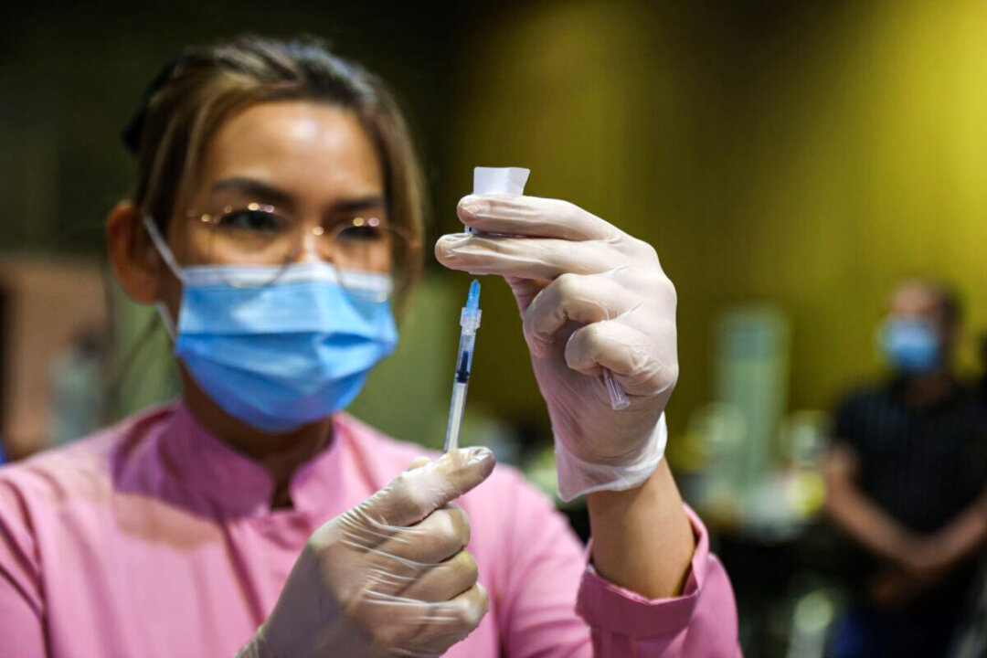 ‘Overwhelming’ Need to Investigate COVID-19 Vaccine Tinnitus: Researchers