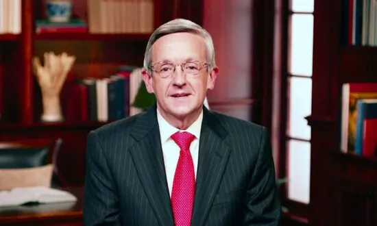 Believers Should Stand Up for Truth Amid Pressure on Religion: Preacher