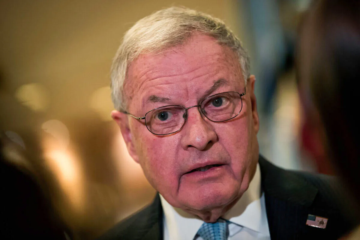 Retired Lt. Gen. Keith Kellogg speaks to the media in the lobby at Trump Tower in New York City on Nov. 15, 2016. (Drew Angerer/Getty Images)
