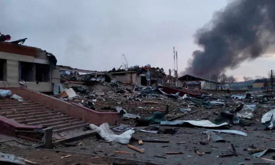 Video: NTD, Epoch Times Reporters Recount Russian Missile Strikes at Ukraine Military Base