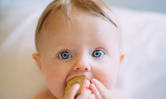 Here’s How Infants Learn From Facial Expressions