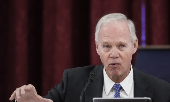 Jan. 6 Panel Releases Incomplete Texts to Suggest Sen. Ron Johnson Was Involved in Electoral Conspiracy