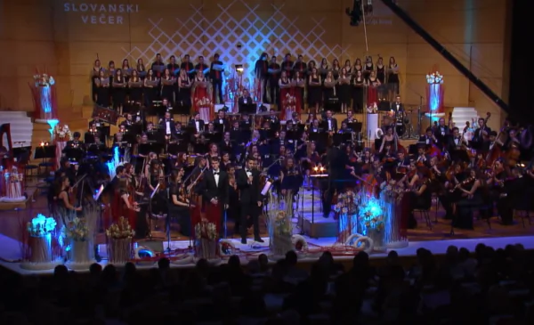 A Moonlight Night—the Most Beautiful Ukrainian Song
