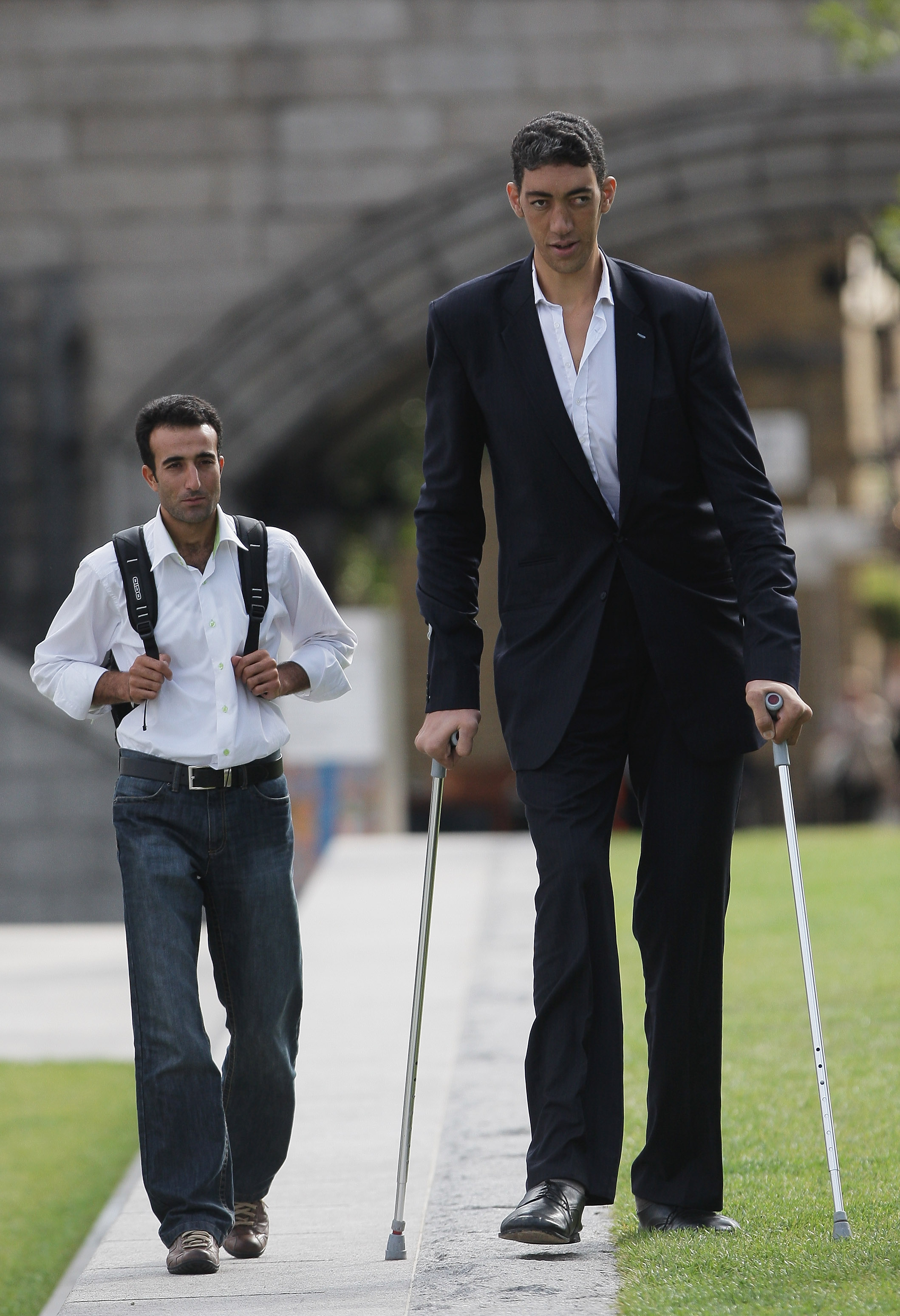 Sultan Kosen The World's Tallest Man And His Inspiring Journey