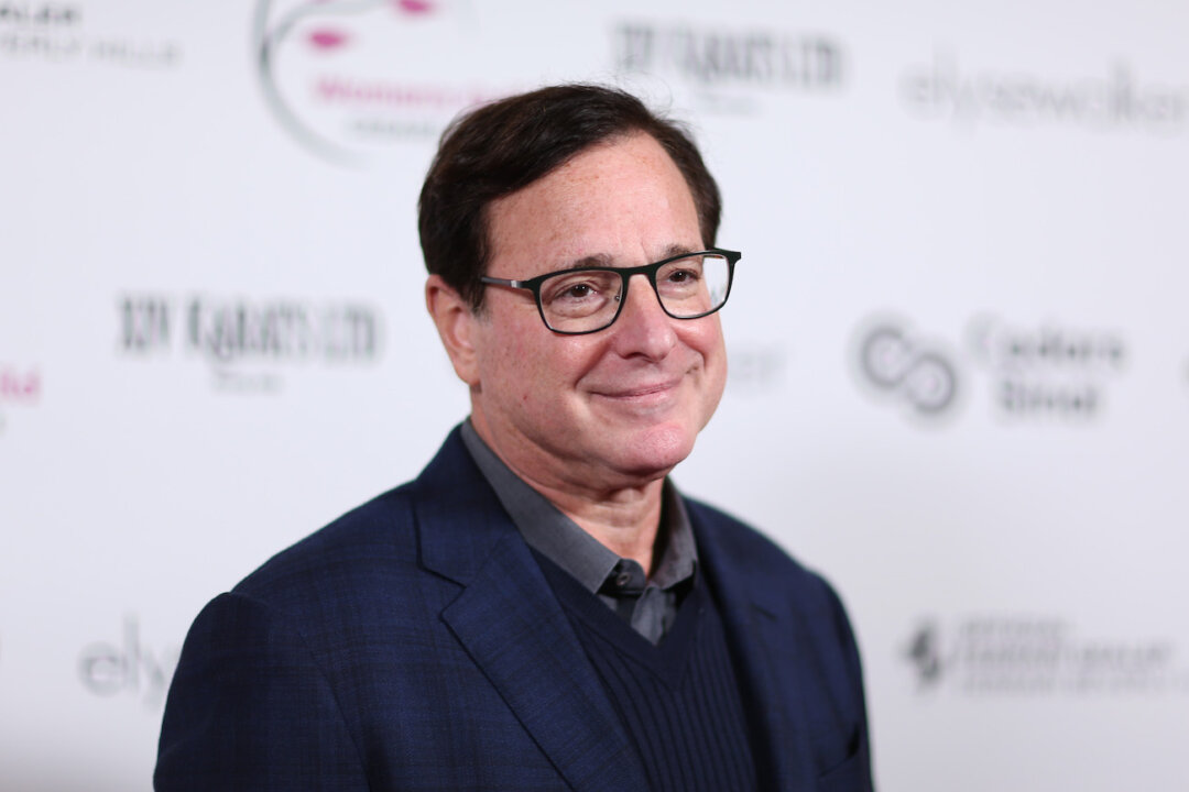 Florida Police Officers Disciplined Over Leak of Comedian Bob Saget’s Death Before Family Were Notified
