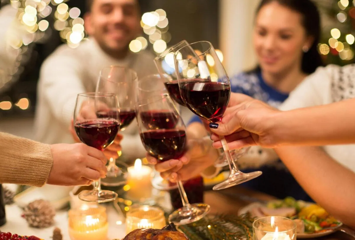 Most Americans aren't equipped to deal with today's complex wine lists. (Syda Productions/Shutterstock)