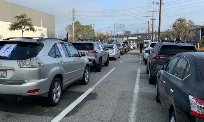 Dozens of Drivers formed a caravan outside an Amazon warehouse and Uber Greenlight hub in Redondo Beach, Calif., on March 16, 2022. (Courtesy of Tim Sandoval)