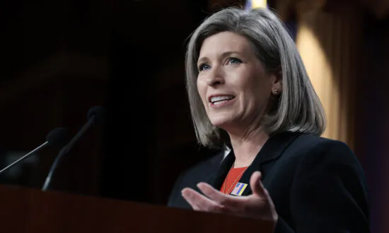 US Sent Billions in Funding to China, Russia for Cat Experiments, Wuhan Lab Research: Ernst
